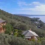 Villa Cypresses *