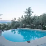 Villa Cypresses *
