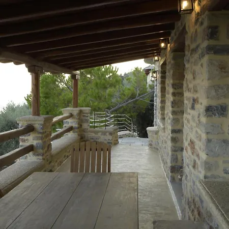 2 Cypresses With Private Pools Villa *