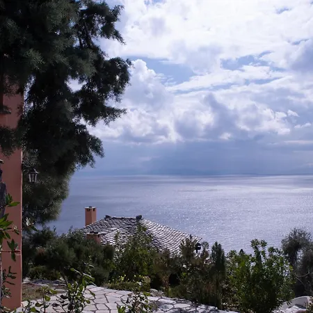 2 Cypresses With Private Pools Villa