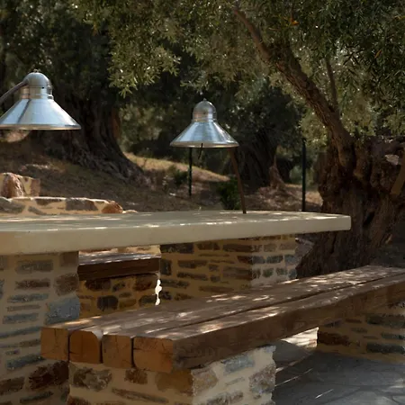 2 Cypresses With Private Pools Villa *