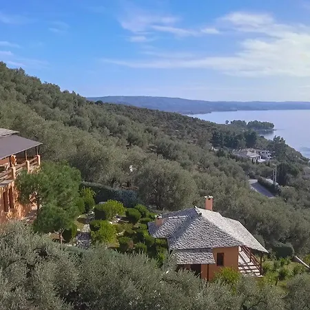 Villa 2 Cypresses With Private Pools *