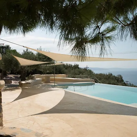 Villa 2 Cypresses With Private Pools *