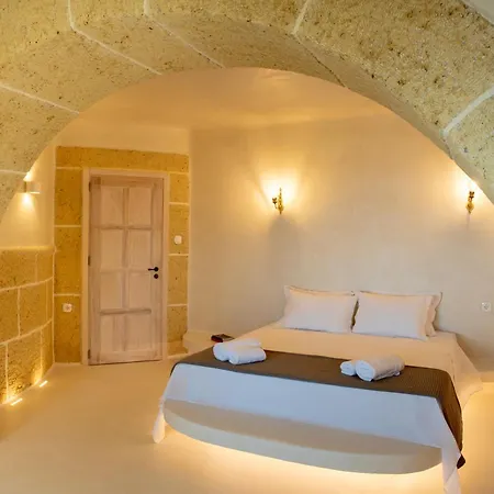 2 Cypresses With Private Pools Villa