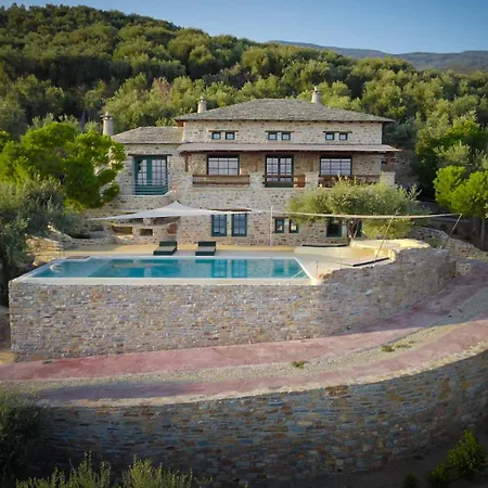 2 Cypresses With Private Pools Villa