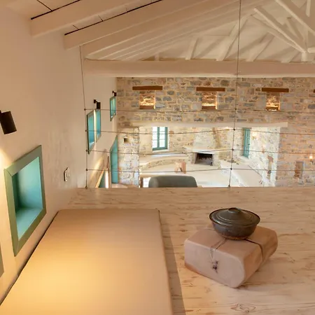 2 Cypresses With Private Pools Villa