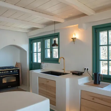 Villa 2 Cypresses With Private Pools