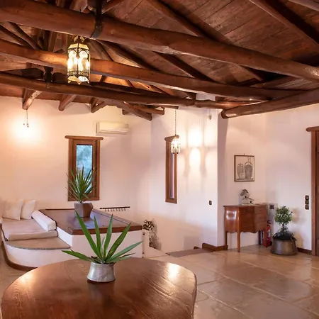 Villa Cypresses Ano Gatzea