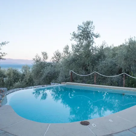 Villa Cypresses *