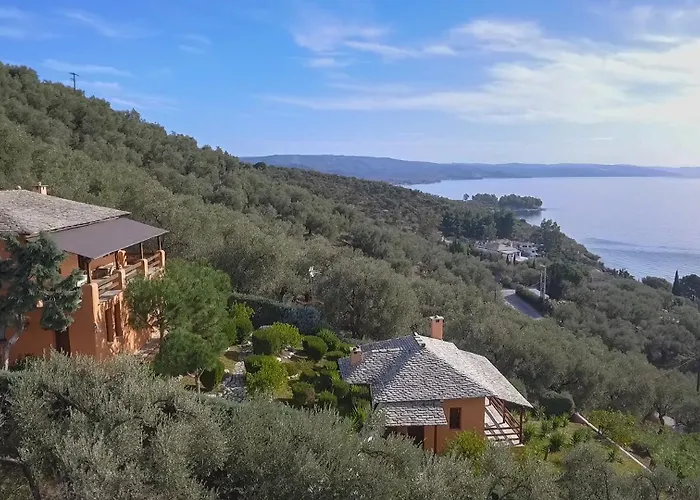 Villa Cypresses *